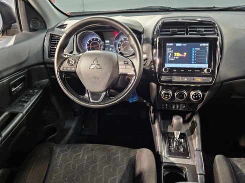 Used 2025 Mitsubishi Outlander Sport LE AWD/4WD image 9