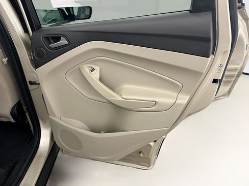 Used 2017 Ford Escape Titanium AWD/4WD image 32