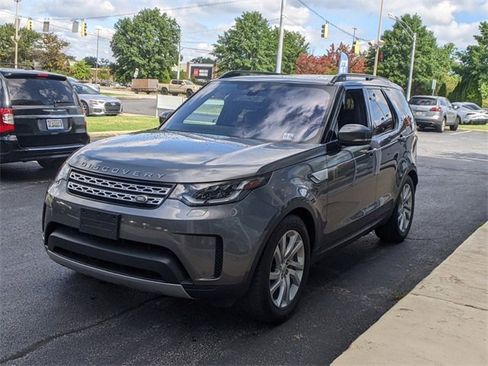 Used 2018 Land Rover Discovery HSE image 3