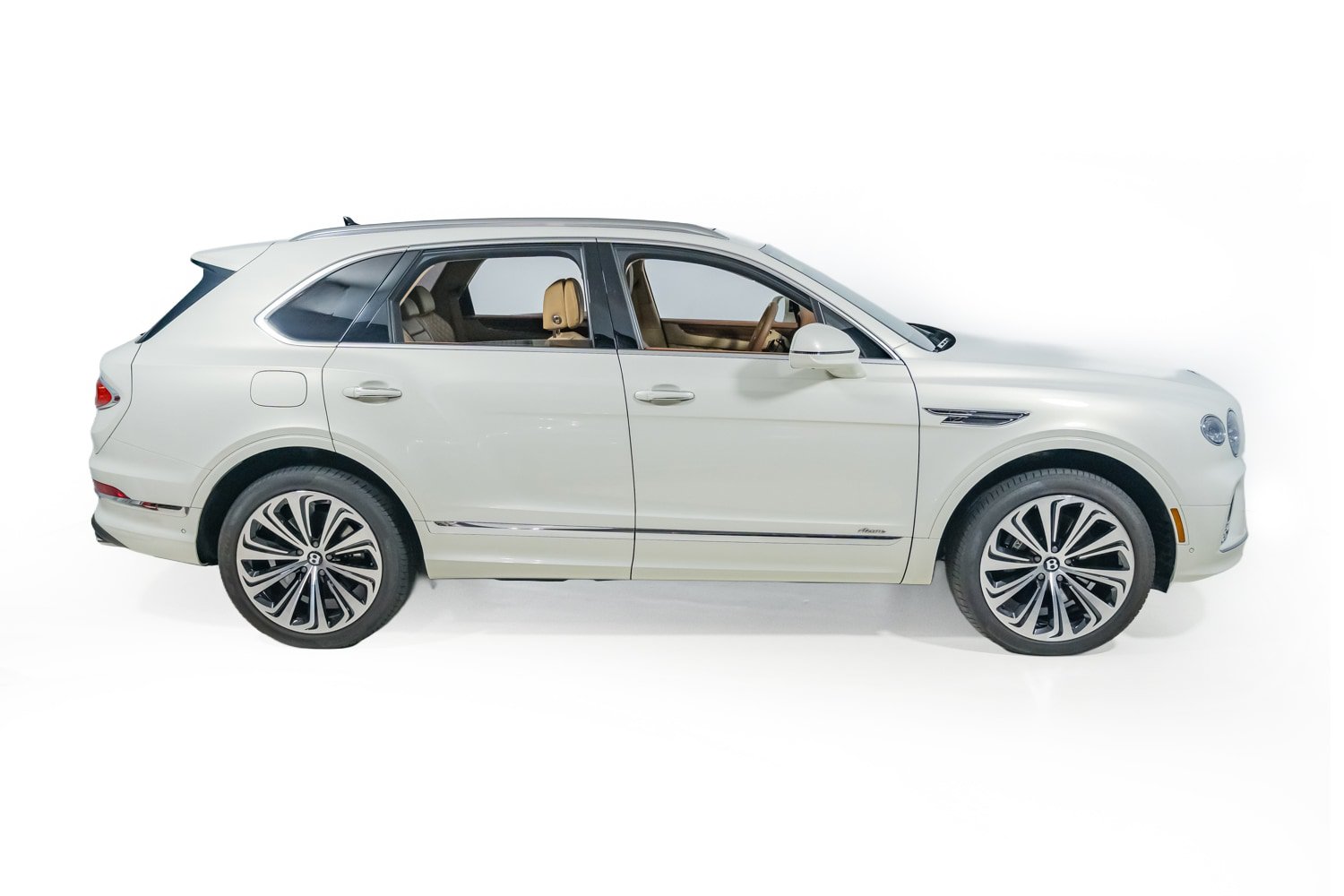 Used 2023 Bentley Bentayga AWD/4WD image 10