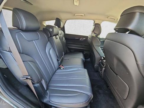 Used 2025 Genesis GV80 2.5T Standard AWD/4WD image 18