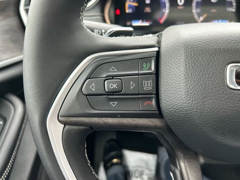 Used 2025 Jeep Grand Cherokee L Limited w/ Trailer Tow Package image 25