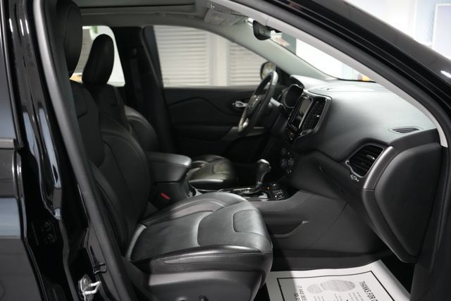 Used 2022 Jeep Cherokee Limited AWD/4WD image 20