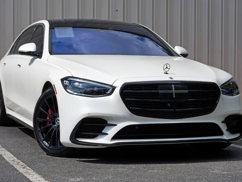 Used 2023 Mercedes-Benz S 500 4MATIC w/ AMG Line image 4