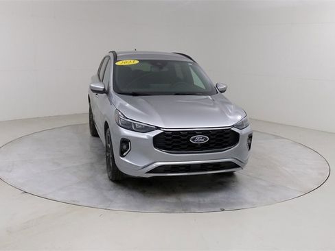 Certified 2023 Ford Escape ST-Line Elite image 9