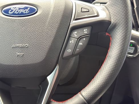 Certified 2023 Ford Edge ST-Line AWD/4WD image 11