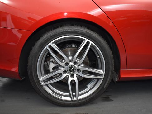 Used 2020 Mercedes-Benz E 350 Sedan image 9