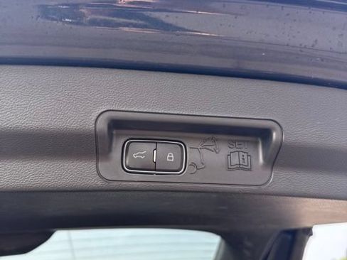 Used 2023 Ford Explorer XLT w/ Equipment Group 202A AWD/4WD image 6