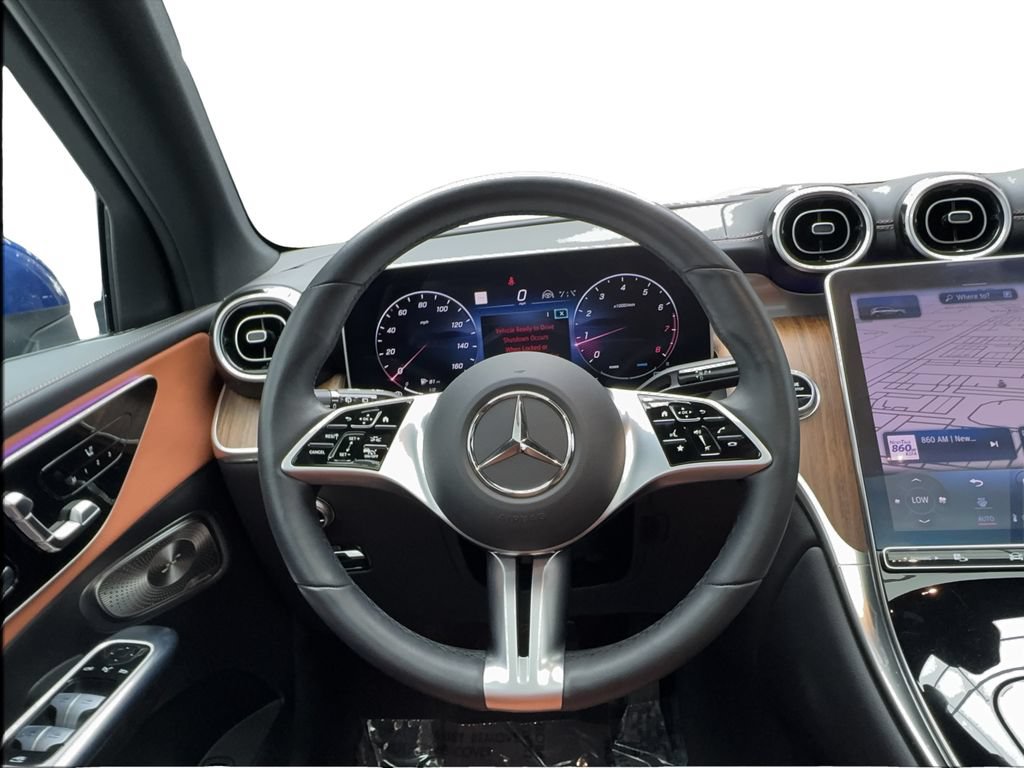 Used 2023 Mercedes-Benz GLC 300 4MATIC w/ Exclusive Trim Package image 36