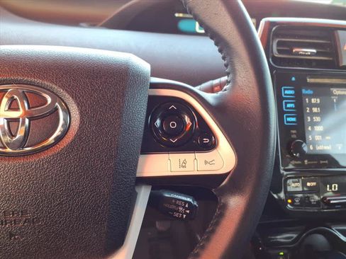 Used 2016 Toyota Prius Four Touring image 11