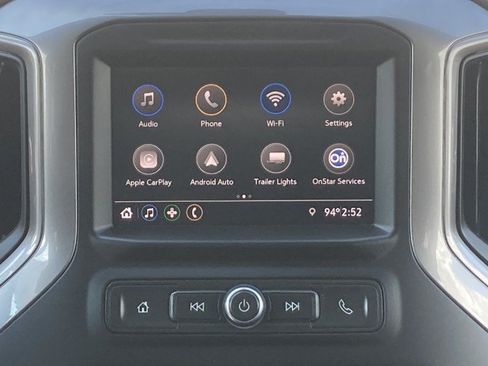 Used 2022 Chevrolet Silverado 2500 Custom w/ Custom Value Package AWD/4WD image 18