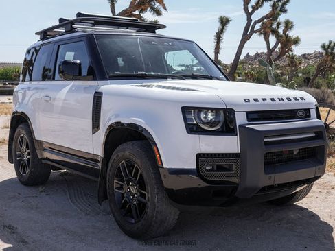 Used 2023 Land Rover Defender 90 X-Dynamic SE image 12