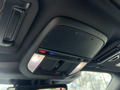 Used 2026 Subaru Forester Premium image 31