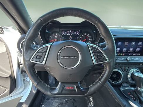 Used 2021 Chevrolet Camaro SS RWD image 13