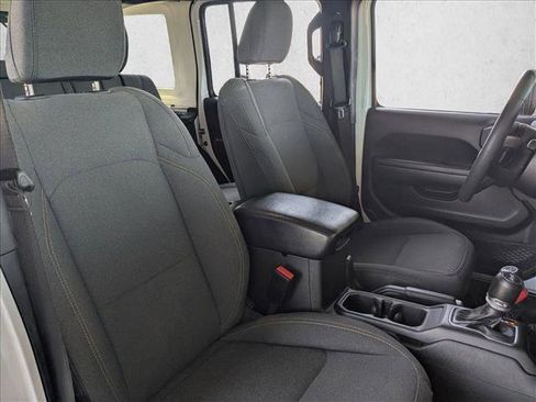 Used 2024 Jeep Wrangler Unlimited AWD/4WD image 20