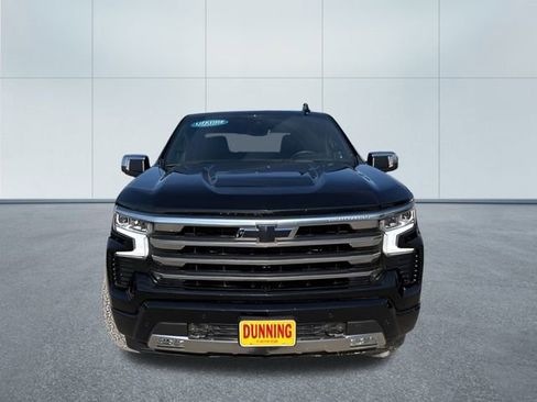 Used 2023 Chevrolet Silverado 1500 High Country w/ Technology Package image 5