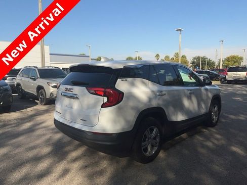 Used 2020 GMC Terrain SLE image 9
