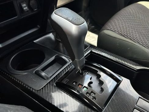 Used 2019 Toyota 4Runner TRD Off-Road AWD/4WD image 27
