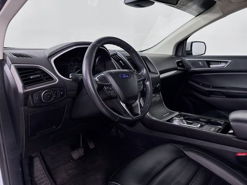 Used 2020 Ford Edge SEL w/ Cold Weather Package AWD/4WD image 9
