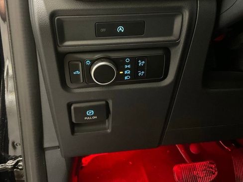 Used 2025 Ford F150 XL image 11