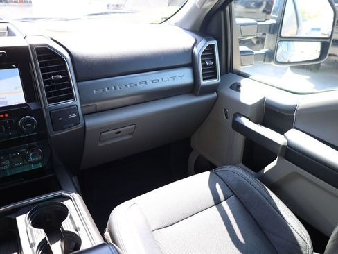 Used 2019 Ford F250 XLT w/ XLT Premium Package AWD/4WD image 23