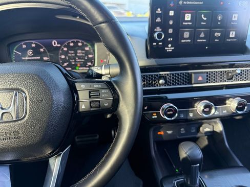 Used 2025 Honda Civic Sport Touring image 8