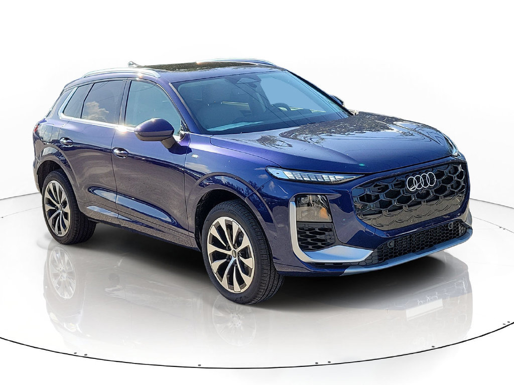 New 2026 Audi Q3 quattro 2.0T AWD/4WD image 1