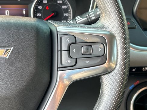 Used 2021 Chevrolet Blazer LT FWD image 29