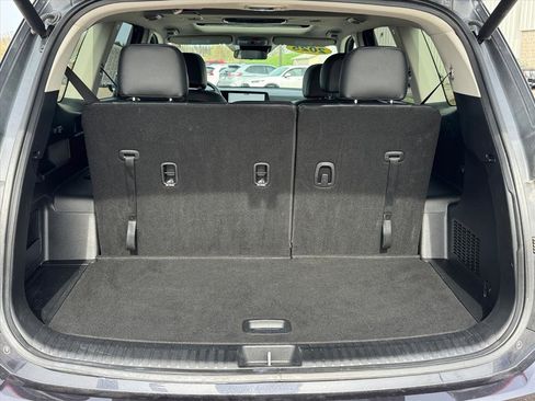 Used 2025 Kia Telluride S FWD image 5
