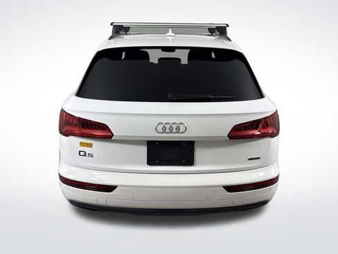 Used 2020 Audi Q5 2.0T Premium w/ Titanium Sport Package image 4