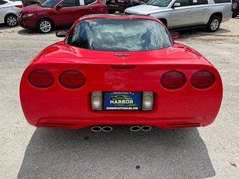 Used 2004 Chevrolet Corvette Coupe w/ Roof Package RWD image 6