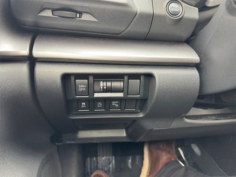 Used 2021 Subaru Crosstrek 2.5i Limited w/ Moonroof Package 2 image 28