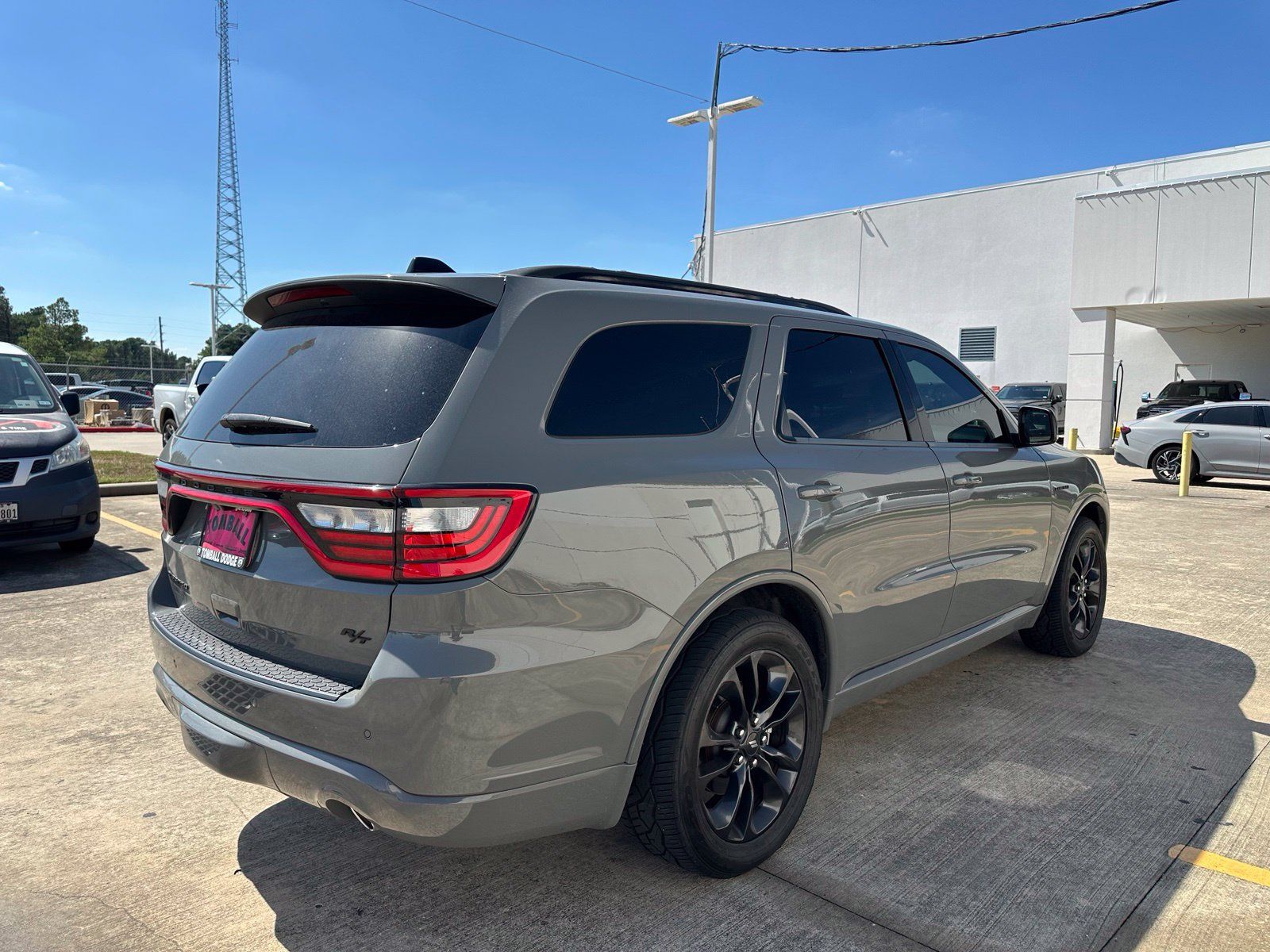 Used 2023 Dodge Durango R/T RWD image 7