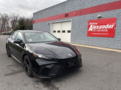 Used 2025 Toyota Camry SE