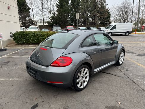 Used 2013 Volkswagen Beetle 2.5 image 11