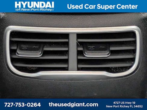 Certified 2021 Hyundai Santa Fe SEL image 14