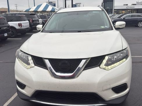 Used 2015 Nissan Rogue SV AWD/4WD image 3