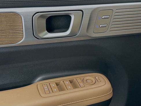 Used 2024 Hyundai Santa Fe Limited image 18