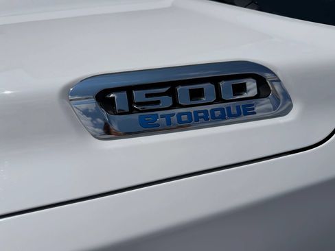 Used 2025 RAM 1500 Lone Star AWD/4WD image 9