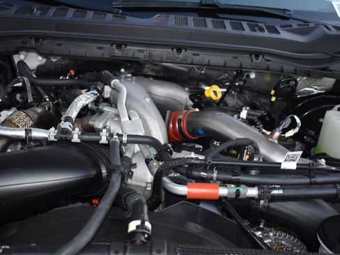 New 2025 Ford F350 Lariat w/ Lariat Ultimate Package image 23