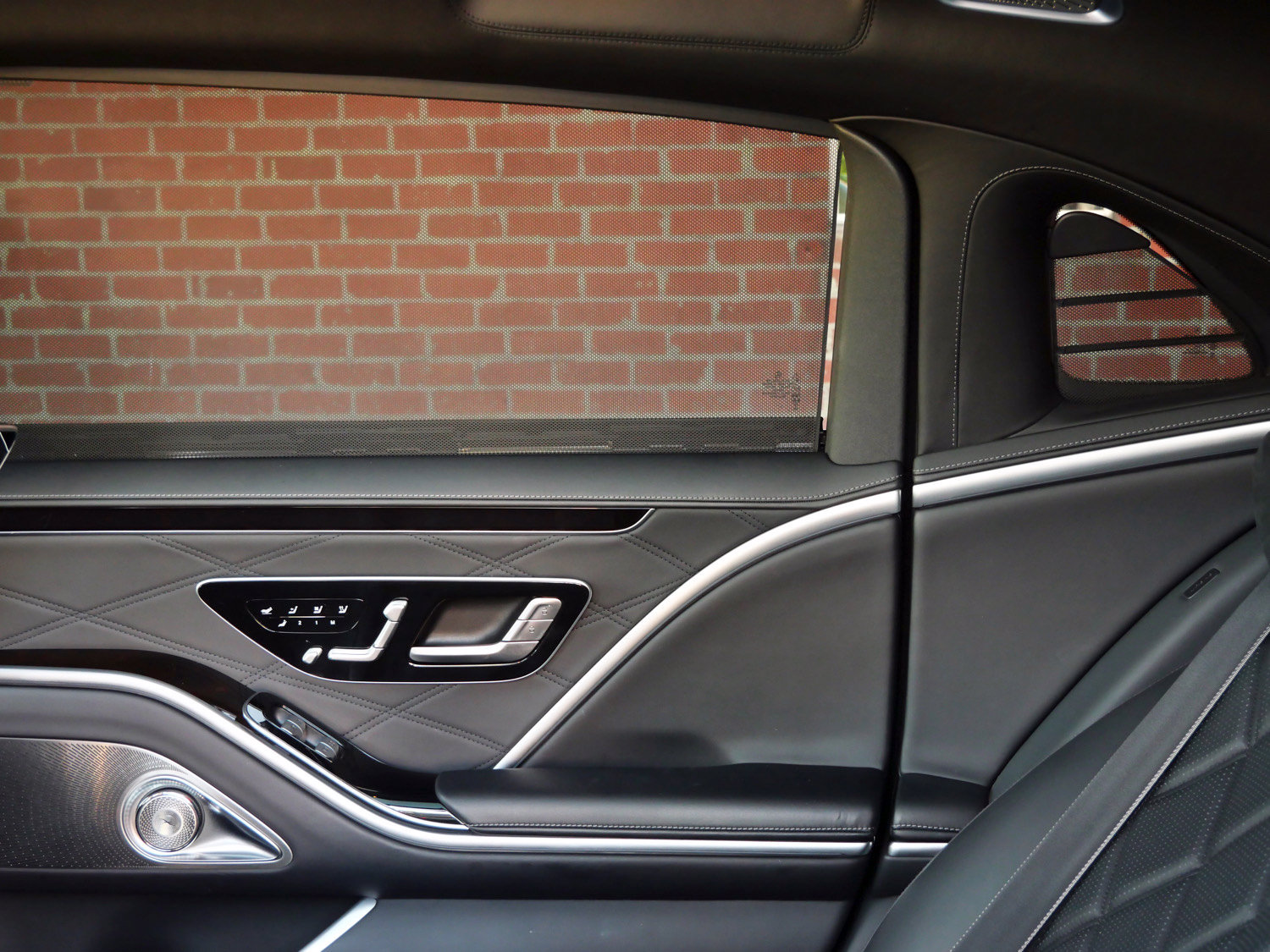 Used 2024 Mercedes-Benz Maybach S 580 4MATIC image 23