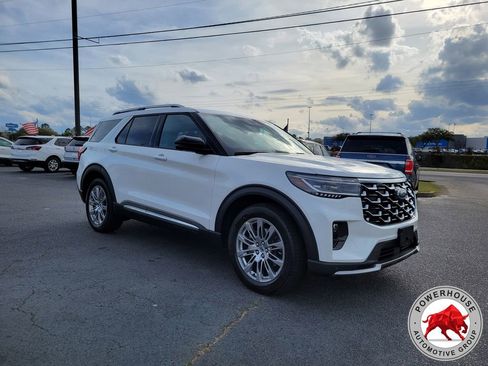 New 2026 Ford Explorer Platinum RWD image 9