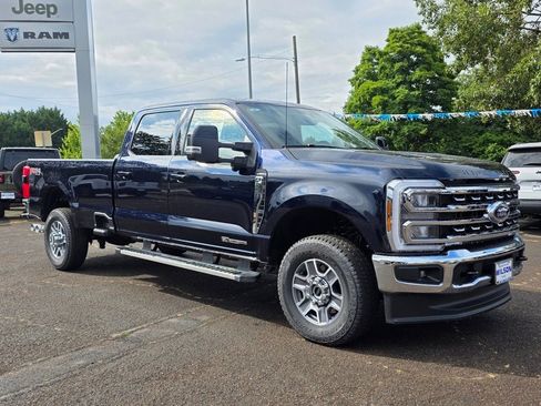 New 2025 Ford F350 Lariat w/ FX4 Off-Road Package image 32