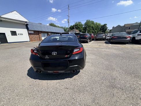 Used 2025 Toyota GR86 RWD image 20
