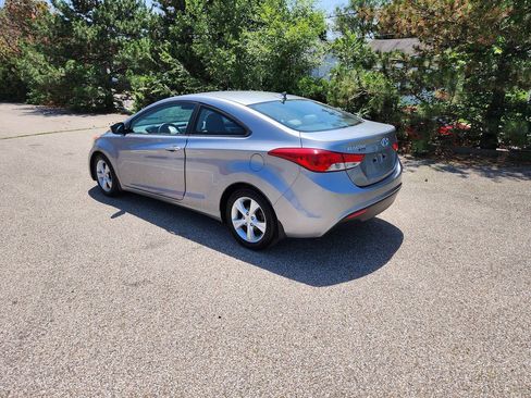 Used 2013 Hyundai Elantra FWD image 6