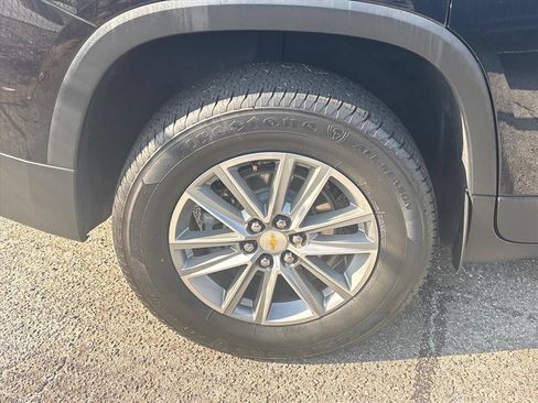 Used 2022 Chevrolet Traverse LT AWD/4WD image 9