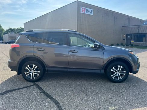 Used 2017 Toyota RAV4 LE w/ All Weather Liner Package AWD/4WD image 11