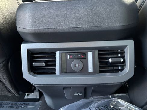 New 2026 Ford F250 Lariat w/ Black Appearance Package image 46