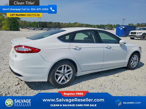 Used 2016 Ford Fusion SE image 4