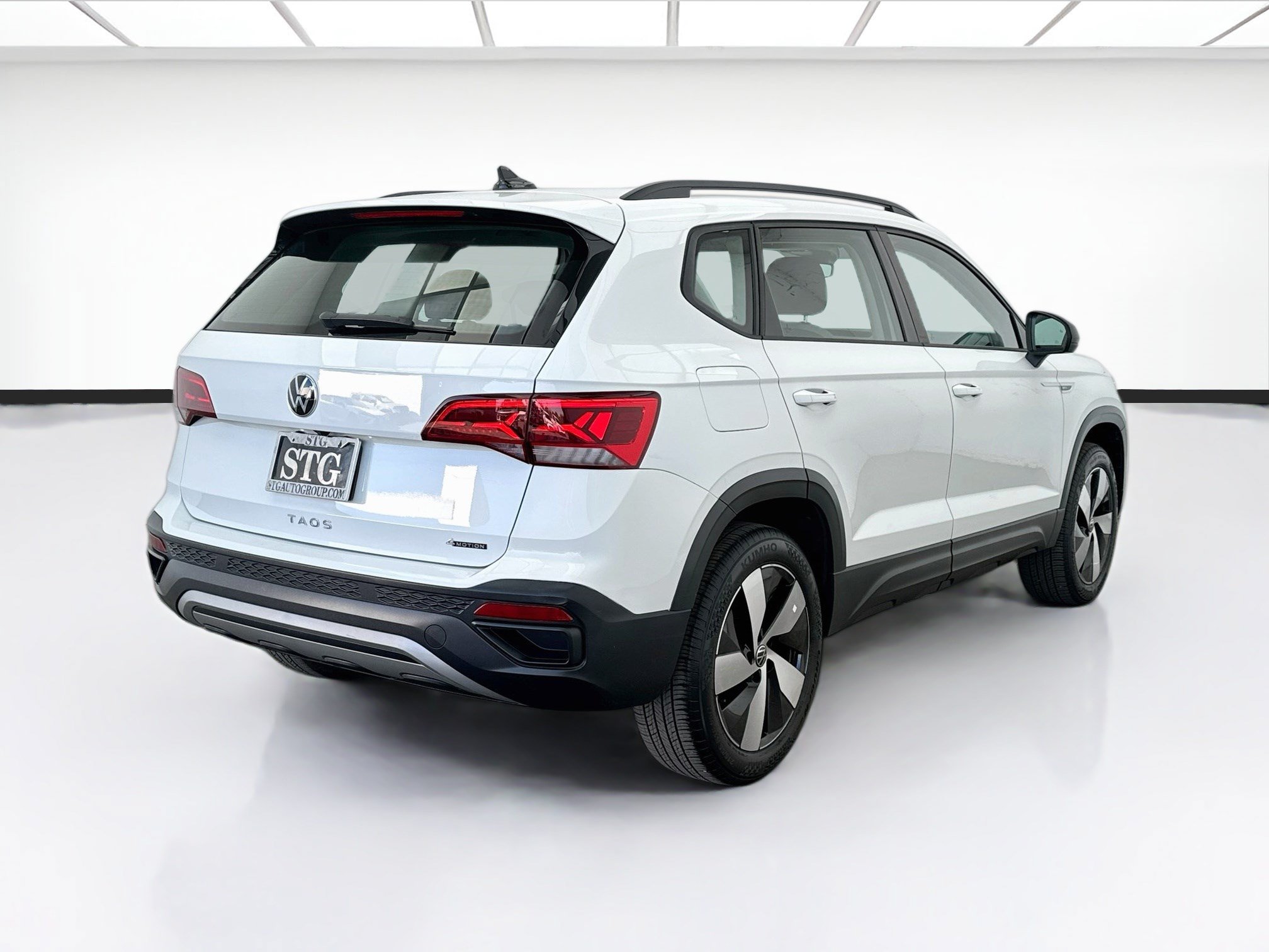 Used 2024 Volkswagen Taos S AWD/4WD image 4